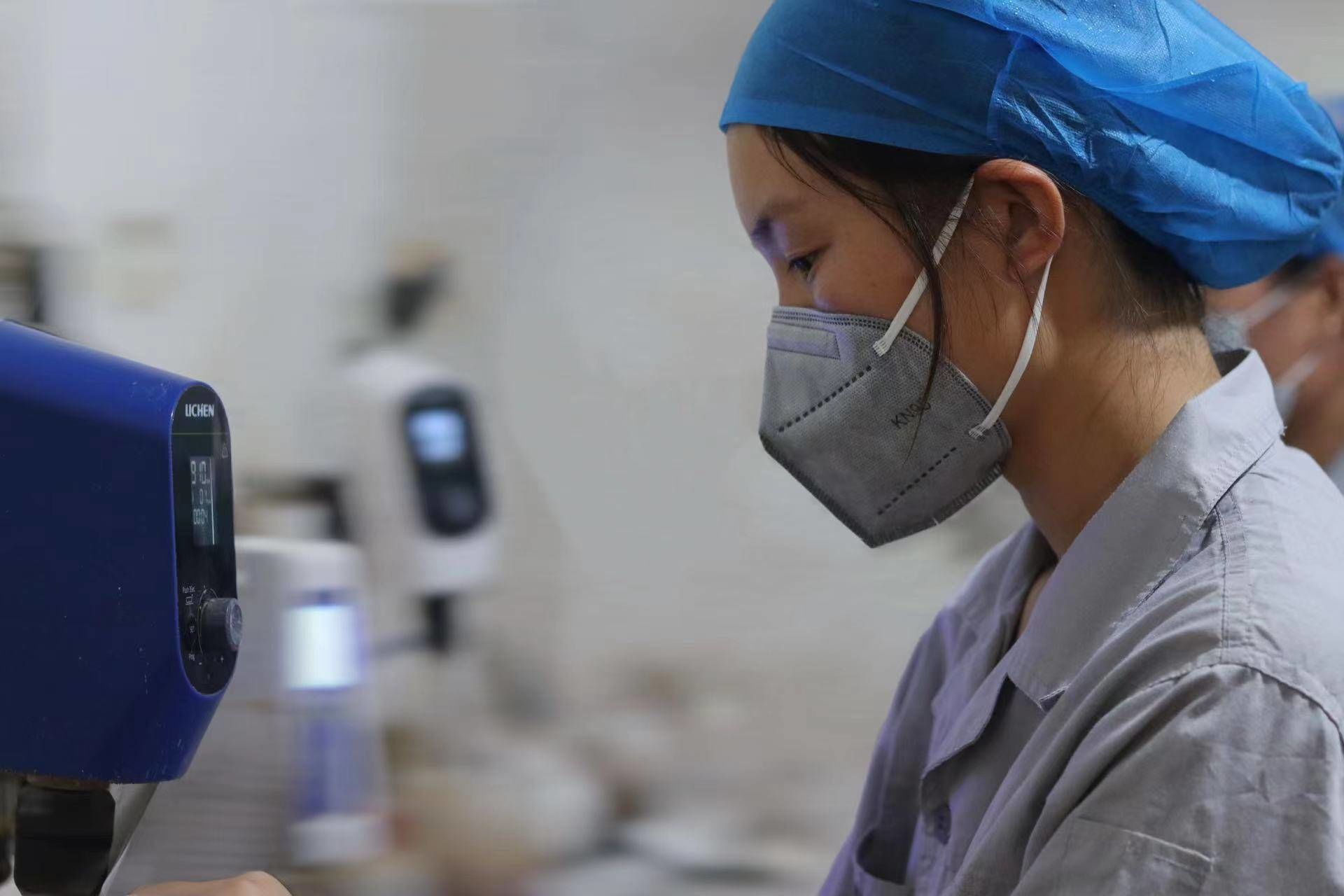 ����˹��ר����(�й���)�ٷ���վʵҵ ح�Ӻ�����ս���£������������޾塰��������ǰ��